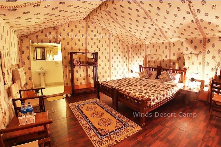 Готель Wind Desert Camp Sam Екстер'єр фото