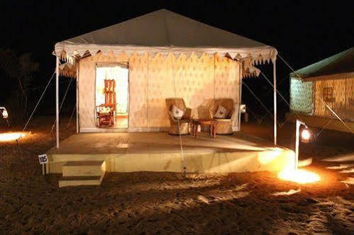 Wind Desert Camp Sam Екстер'єр фото